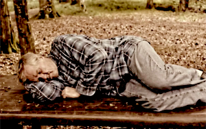 新研究揭示：熬夜真的會”變傻“！睡眠期間大腦會啟動“排毒”程序，清除腦內垃圾